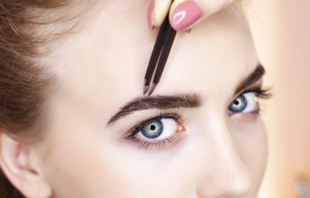 eyebrow microblading