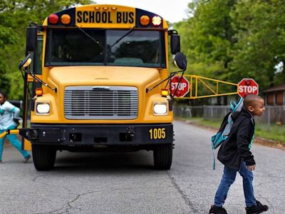 School Bus Stopping Rules in USA
