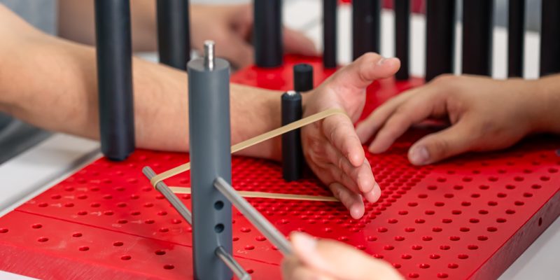 Top Features to Consider When Selecting a Lifting Bracket