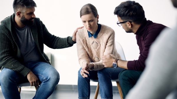 How Suicidal Ideation Therapists in Sacramento Help Clients Feel Heard and Supported